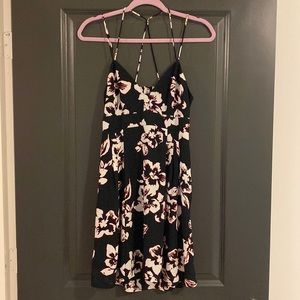 MOVING SALE - Strappy Floral Dress with Cut-Out Back 💃